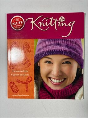 Klutz Knitting Book - Learn to Knit (Purple)
